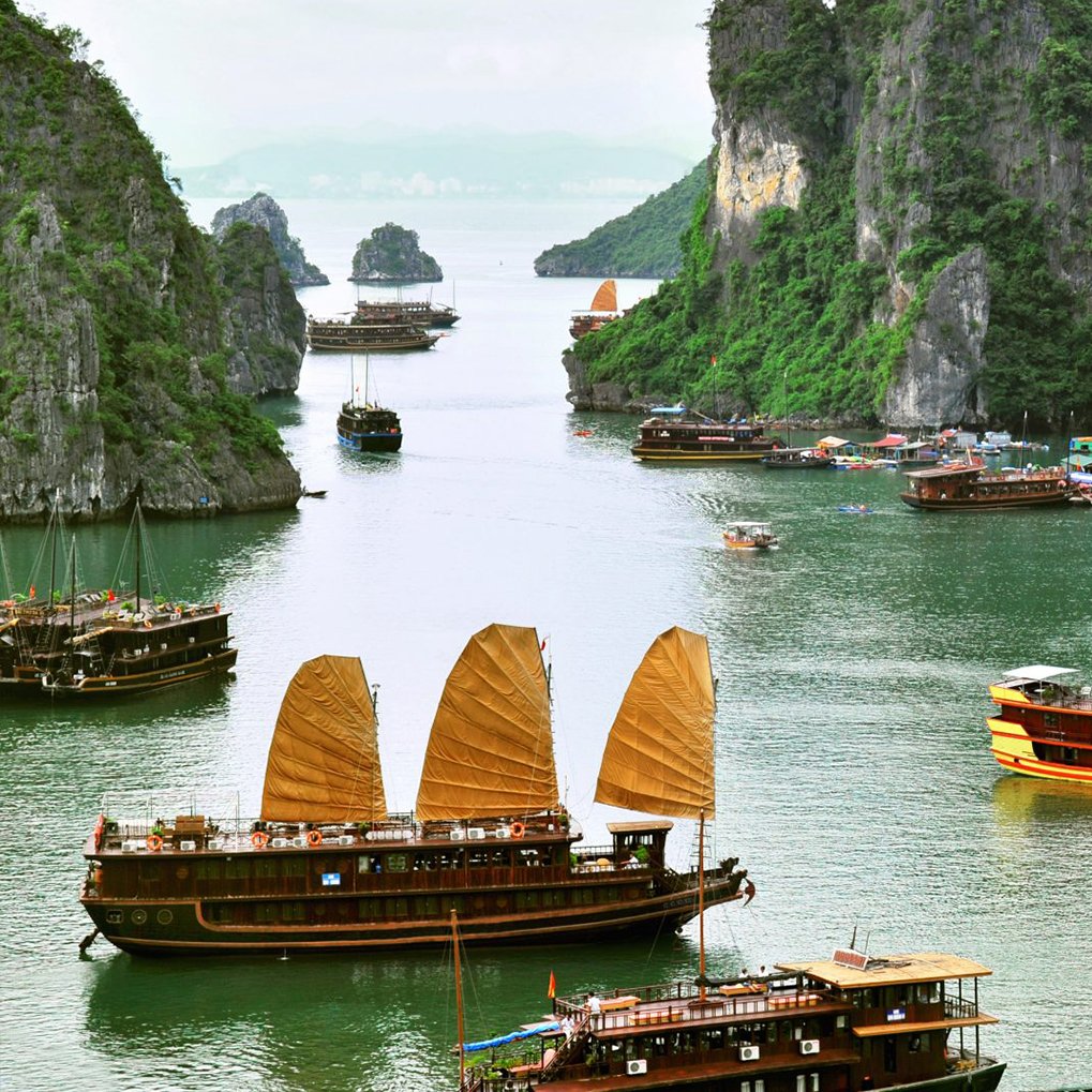 Ha Long Bay Cruise